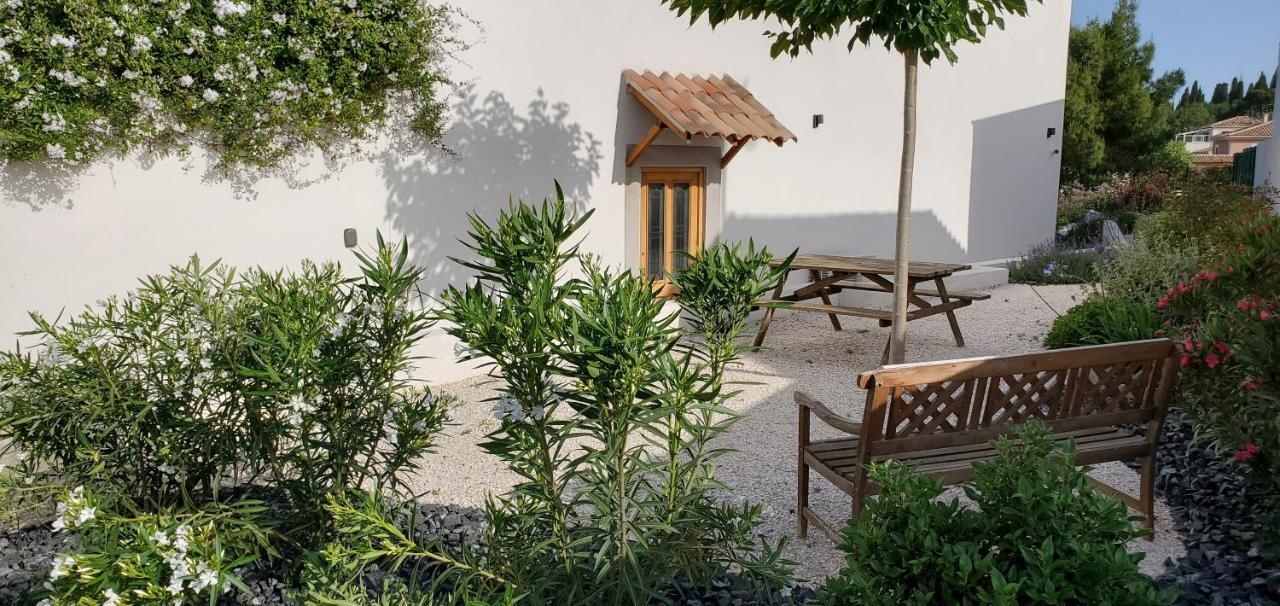 'Au Coeur Des Vignes' - Private Apartment & Garden Magalas Ngoại thất bức ảnh
